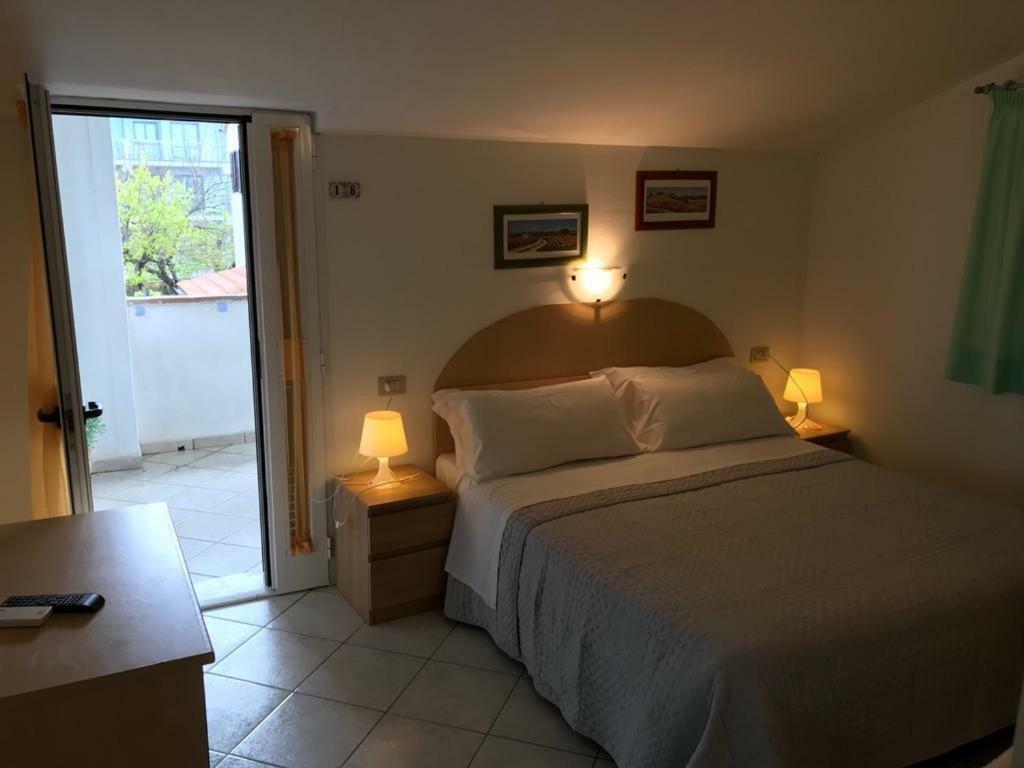 Hotel B&B Rispescia Grosseto Ngoại thất bức ảnh